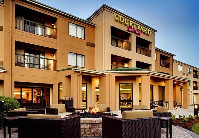 Courtyard Greenville Exterior photo