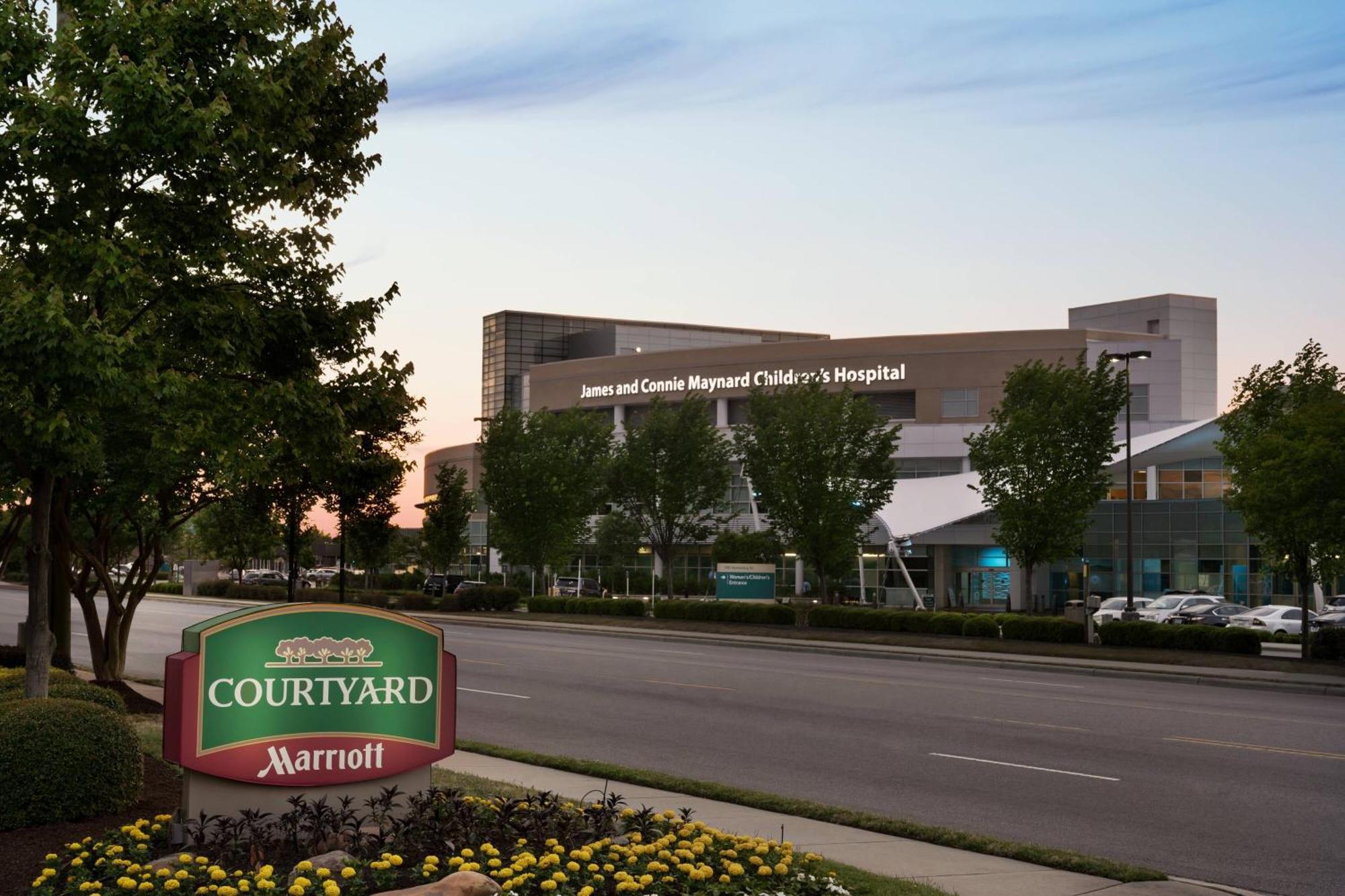 Courtyard Greenville Exterior photo